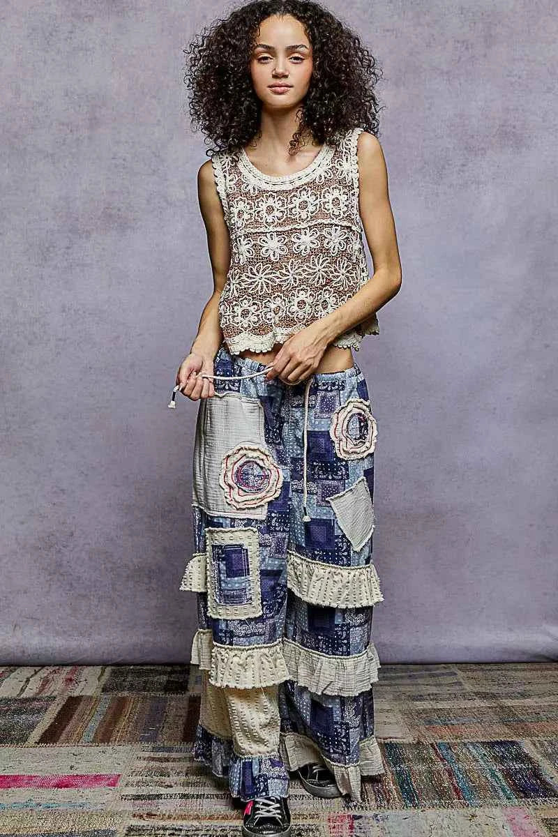 POL Floral Round Neck Cropped Crochet Sleeveless Top with Scalloped Edge