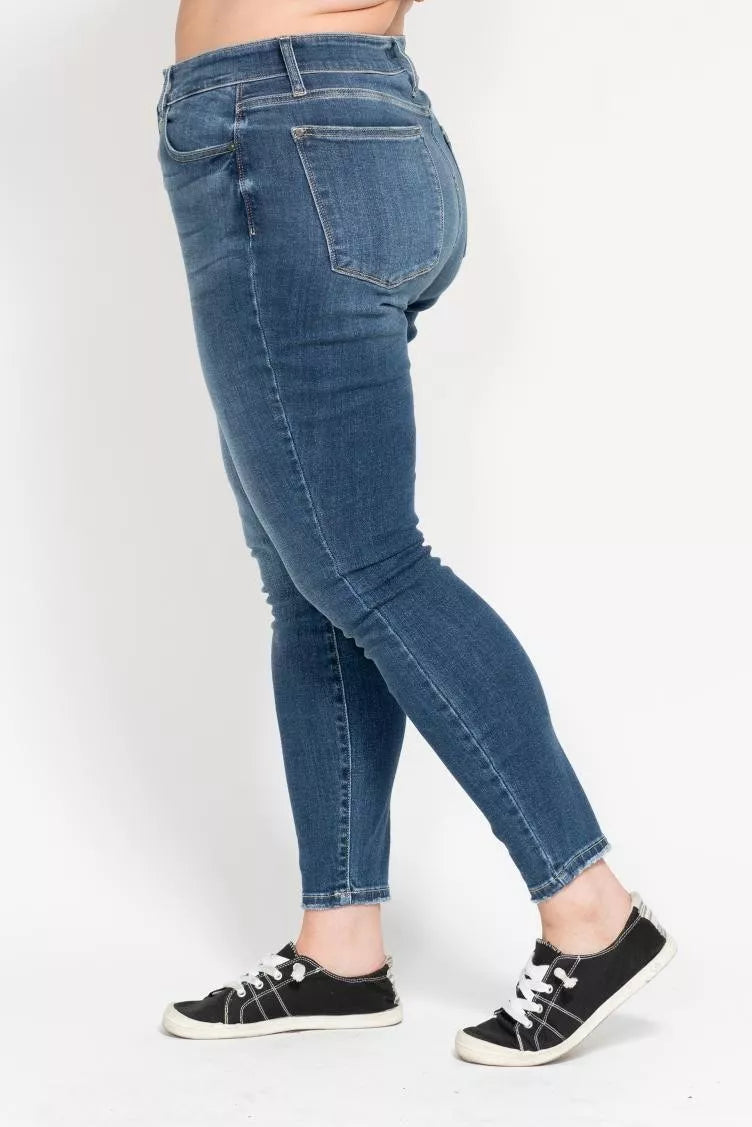 Judy Blue Skinny JeansMedium Wash High Rise Button Fly Plus Sizes Denims 9ed706ae-8f7b-480c-abed-ee49e82326a2-Max-Origin Trendsi