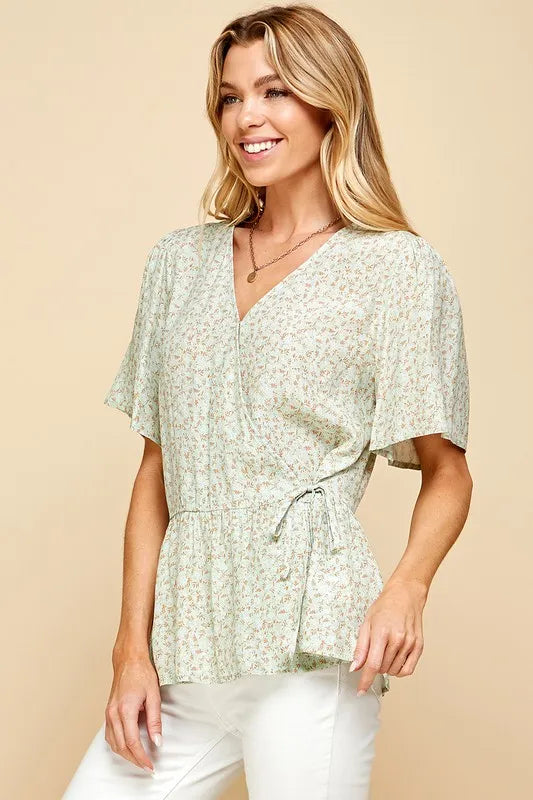 Lime 'N' Chili Wrap Blouse Ditsy Print V-Neck Short Sleeve 9ee1645ad6ef402f969624c1dec6def1-Max-Origin Trendsi