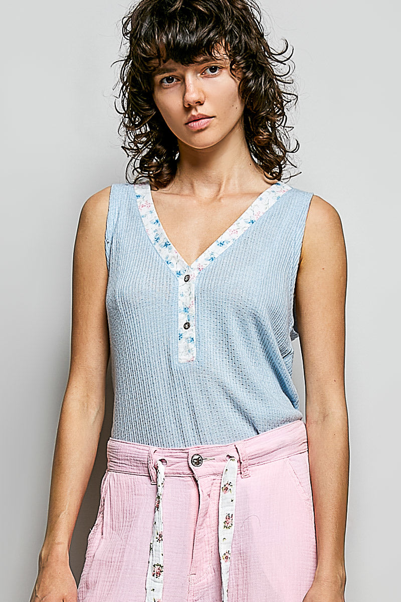 POL Ribbed V-Neck Tank Top with Contrasting Floral Neckband