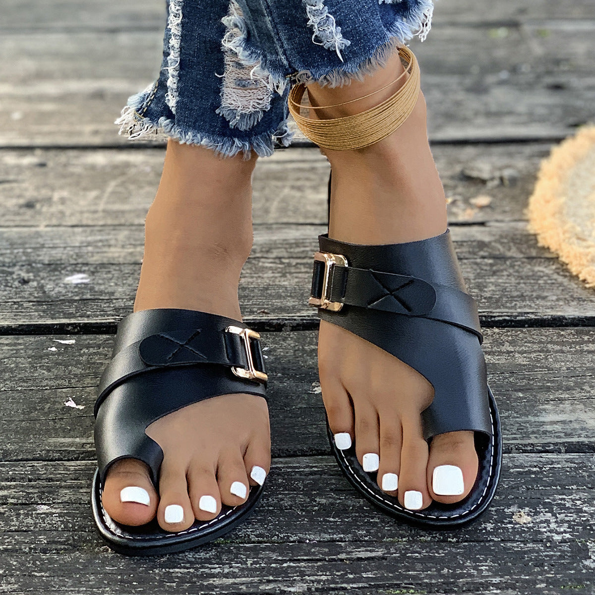 Women's Summer Flats Toe Loop Buckle Strap Sandals Casual Fashion Shoes