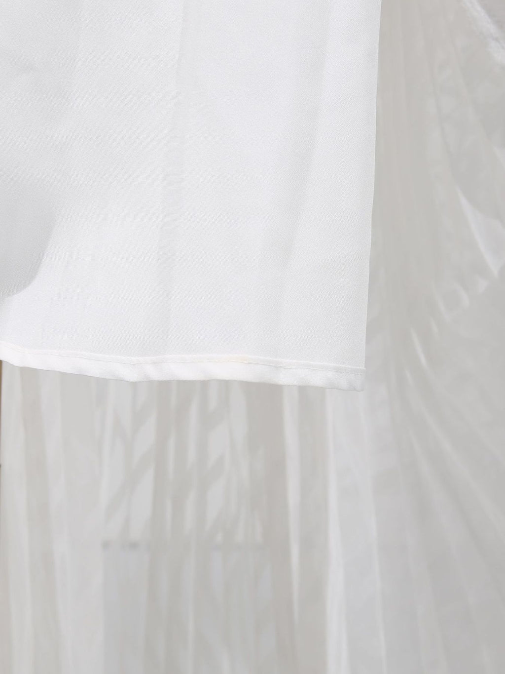 Party Maxi Dress V-Neck White Wave Pattern Long Balloon Sleeve Ruffle Backless