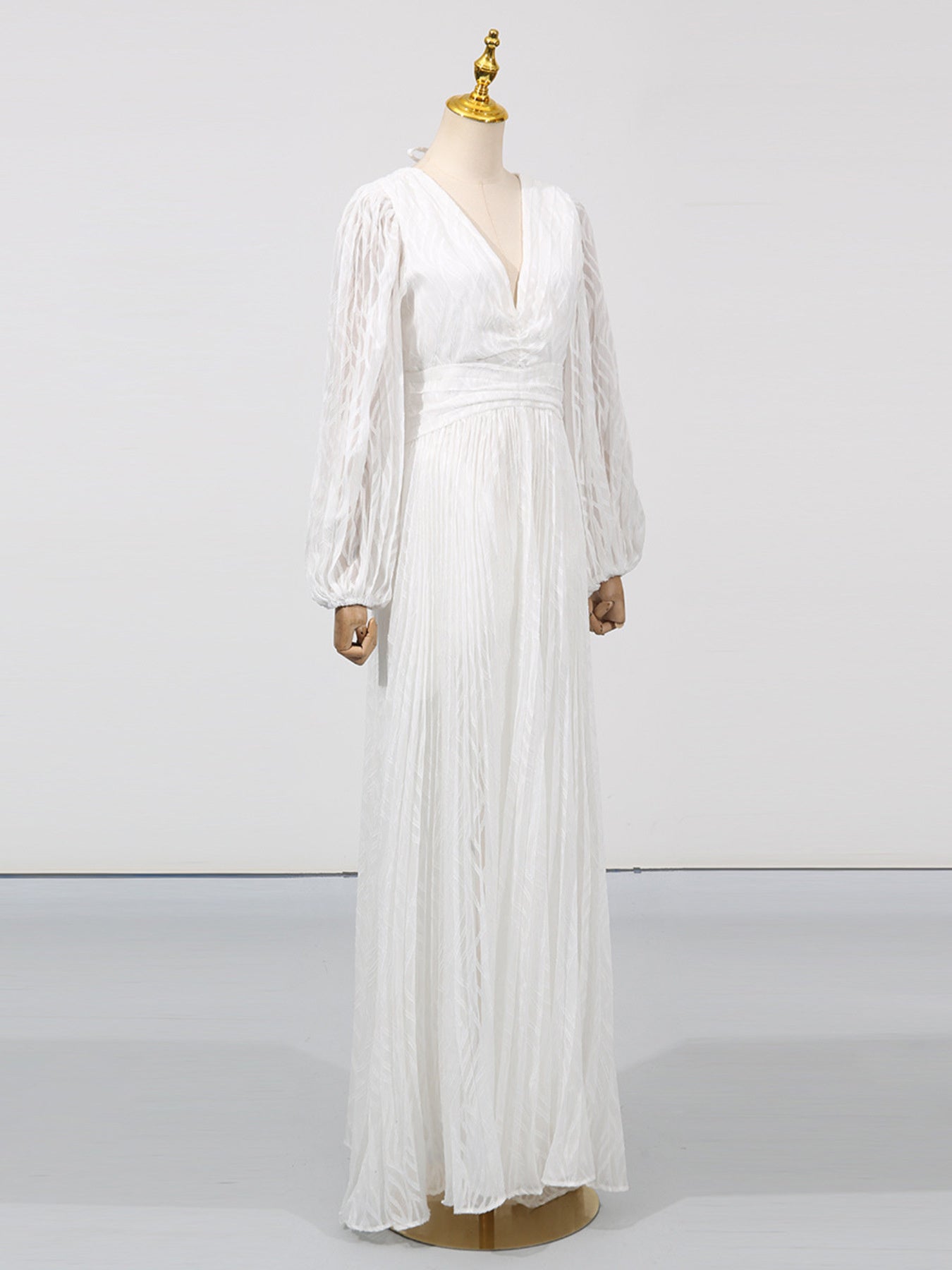 Party Maxi Dress V-Neck White Wave Pattern Long Balloon Sleeve Ruffle Backless