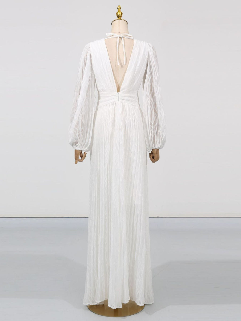 Party Maxi Dress V-Neck White Wave Pattern Long Balloon Sleeve Ruffle Backless