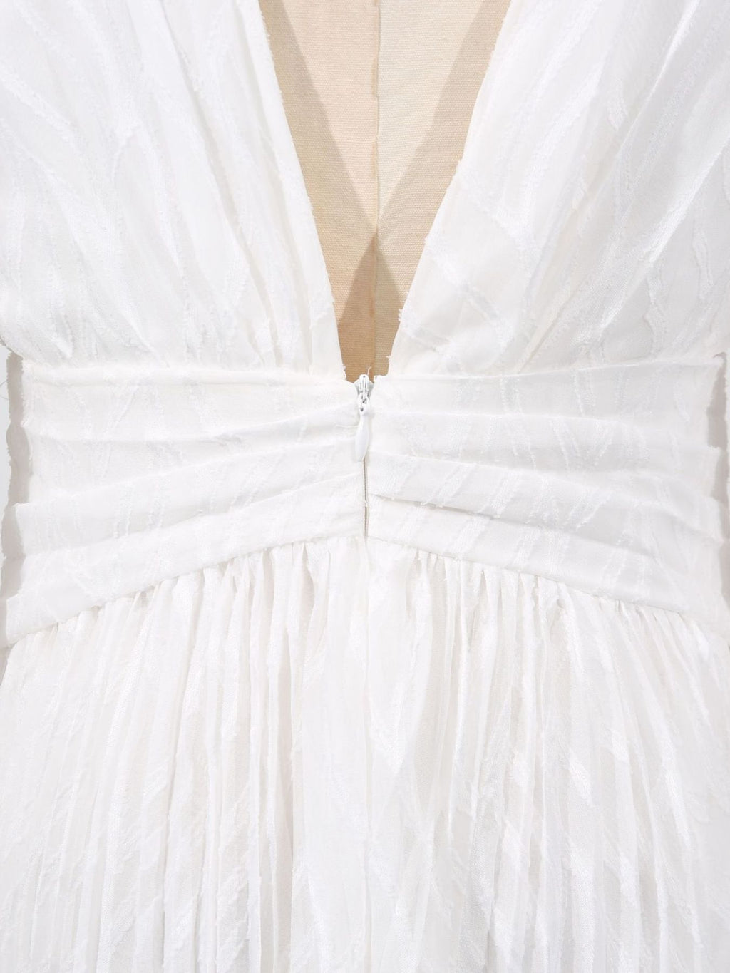 Party Maxi Dress V-Neck White Wave Pattern Long Balloon Sleeve Ruffle Backless