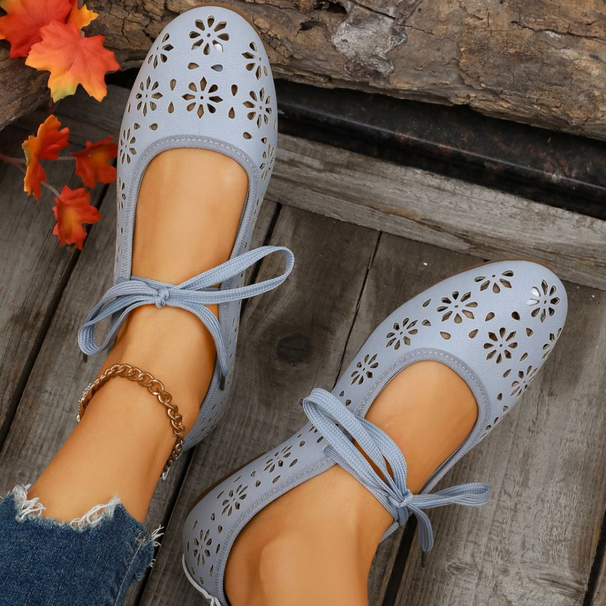 Casual Slip-Ons Floral Cutout Bow Tied Flats Women's Breathable Shoes