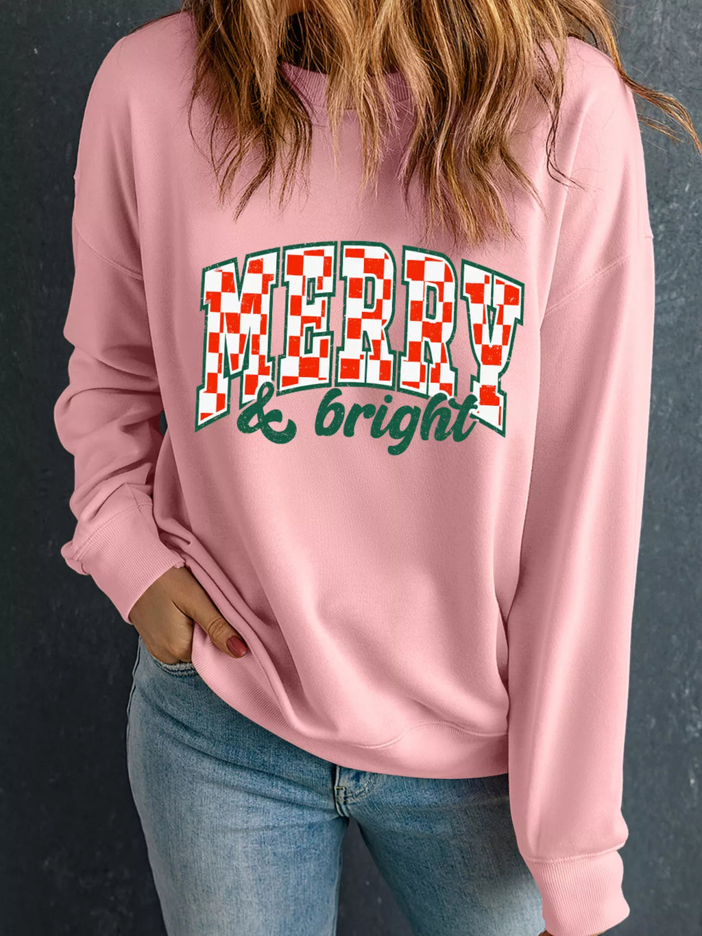 MERRY & Bright Sweatshirt Graphic Christmas Long Sleeve Pullover Dusty Pink MERRY_Bright_Sweatshirt_Graphic_Christmas_Long_Sleeve_Pullover Trendsi
