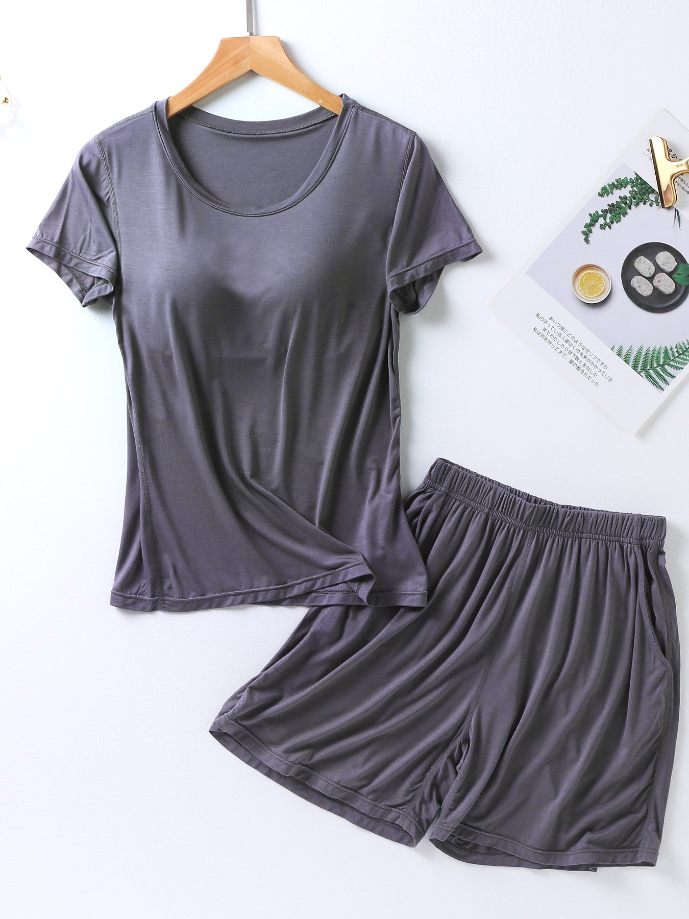 Plus Size Women's Casual Lounge Set Bra Padded Basic T-Shirt and Shorts