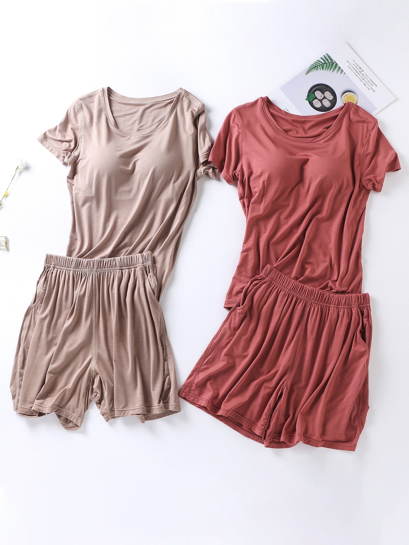 Plus Size Women's Casual Lounge Set Bra Padded Basic T-Shirt and Shorts