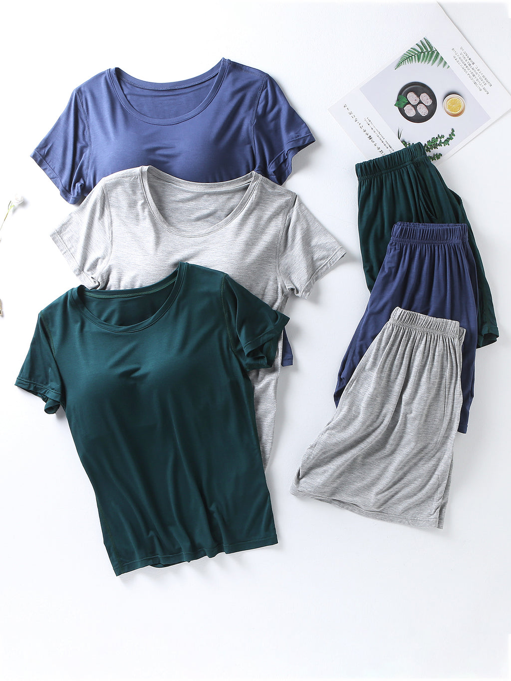 Plus Size Women's Casual Lounge Set Bra Padded Basic T-Shirt and Shorts