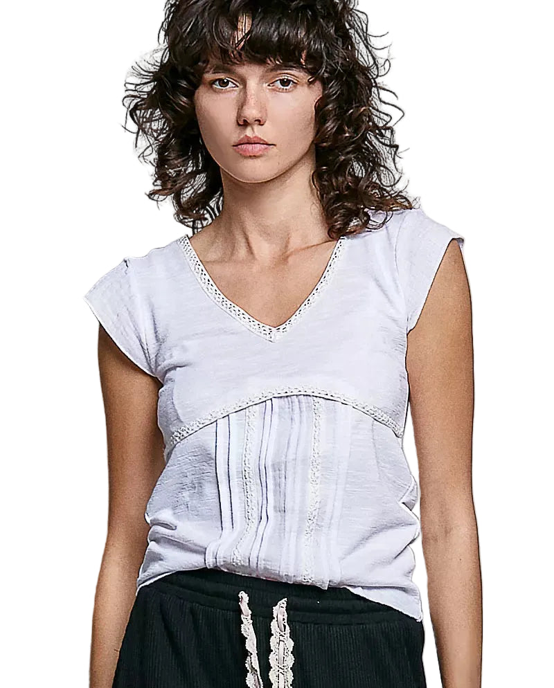 POL V-Neck Textured Top Lightweight Off White Short Sleeve Tank with Lace Trim - Styleinger