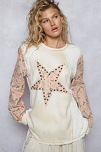 POL Womens T-shirt Exposed Seam Star Patch Thermal Top with Floral Sleeves CREAM MULTI POL_Womens_T-shirt_Exposed_Seam_Star_Patch_Thermal_Top_with_Floral_Sleeves Trendsi