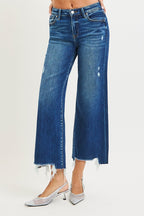 RISEN Jeans Τζιν Παντελόνι Crop Ευθύ Πόδι Ψηλόμεσο Ξεφτισμένο με Ξεφτισμένο Τελείωμα Σκούρο Ντένιμ