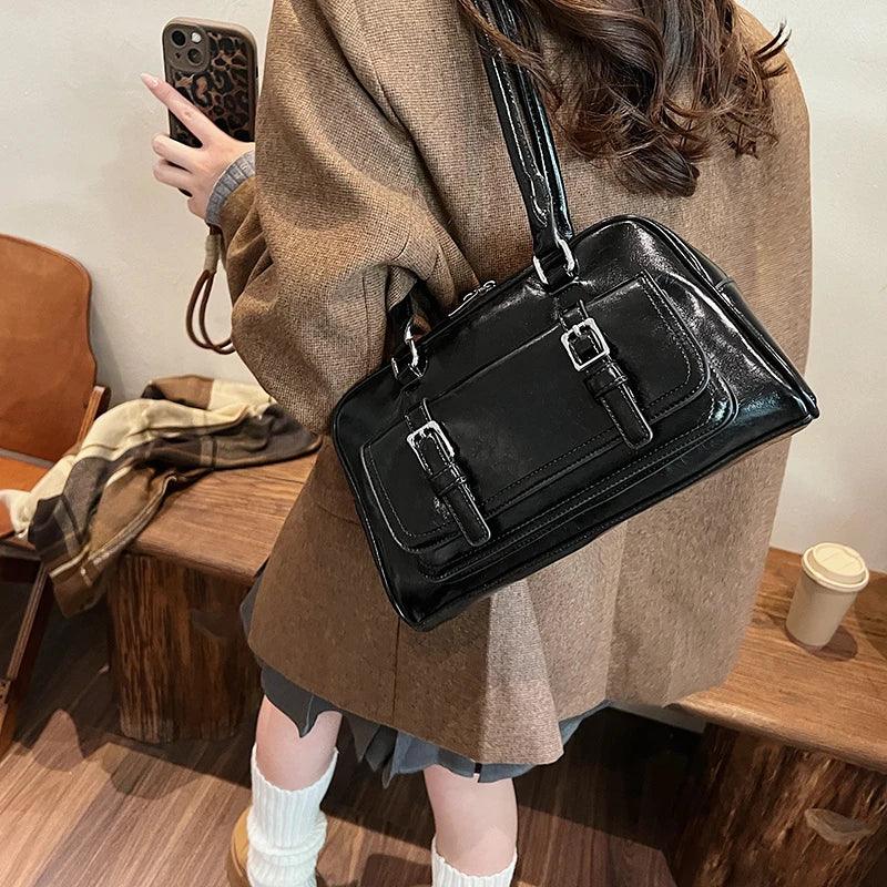 Small Retro Leather Tote Bags Women Zipper Outer Belt Flap Big Pocket Shoulder Bags