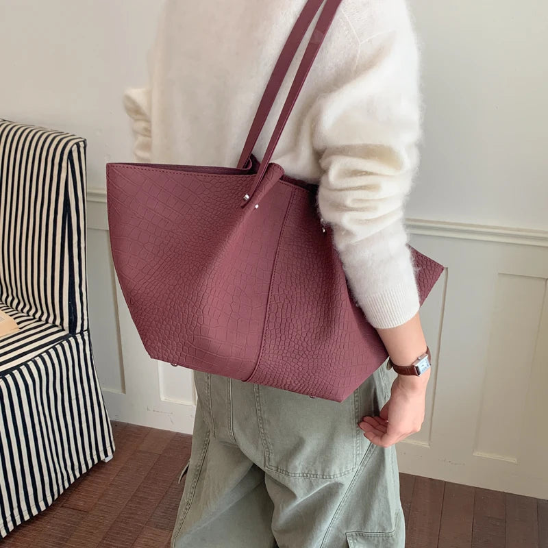 Women's Tote Bag Vintage Large-Capacity Soft PU Leather Hasp Shoulder Bag with Phone Pocket