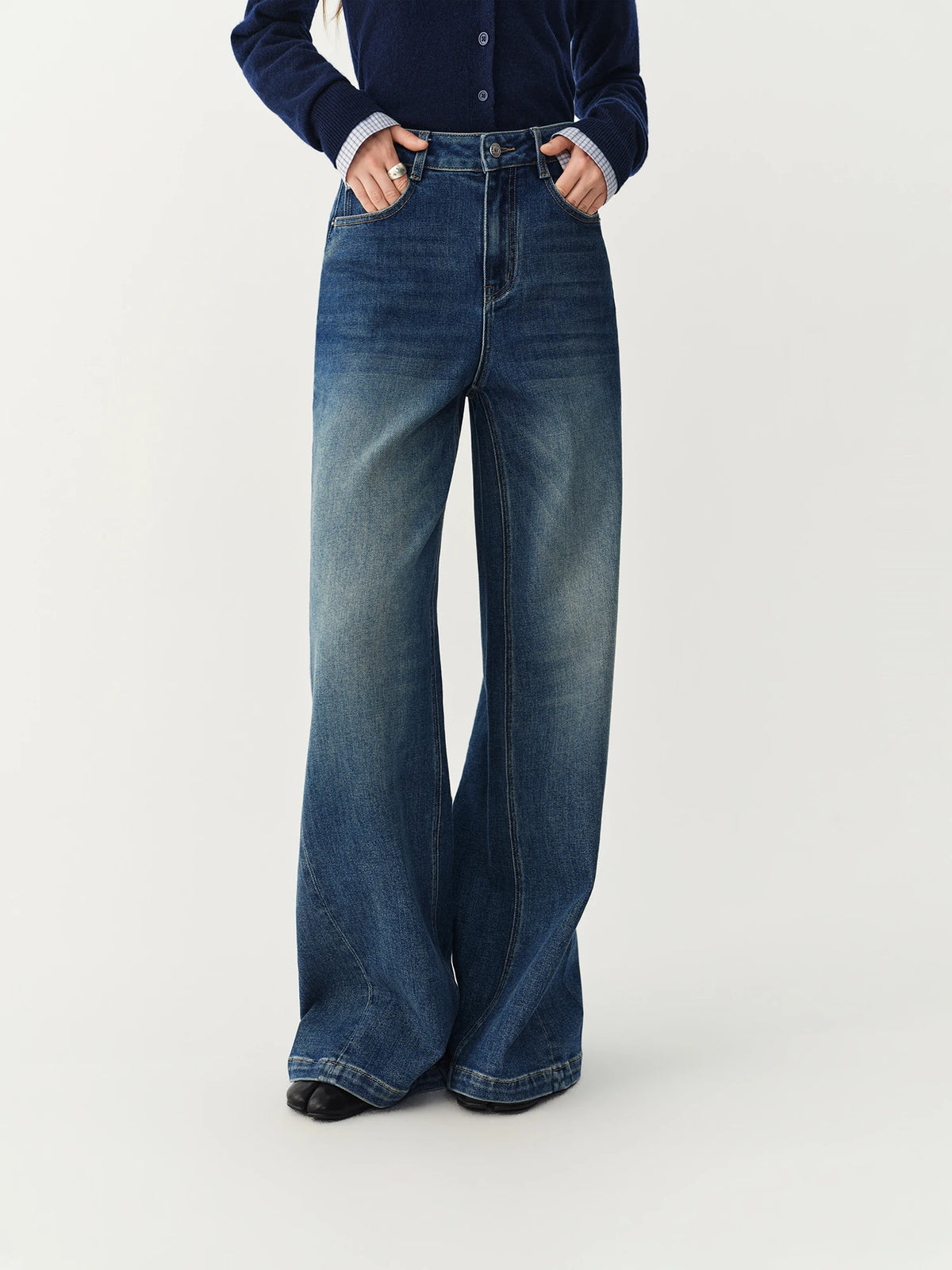 Women's Retro Washed Wide-Leg Flare Jeans – Mid-Rise, Slim Fit, Full Length