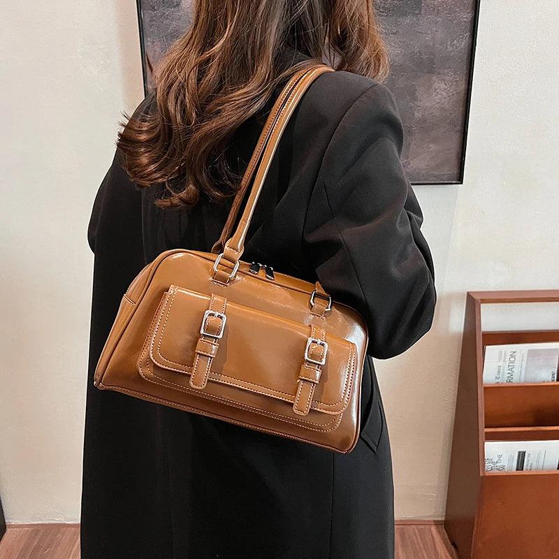 Small Retro Leather Tote Bags Women Zipper Outer Belt Flap Big Pocket Shoulder Bags