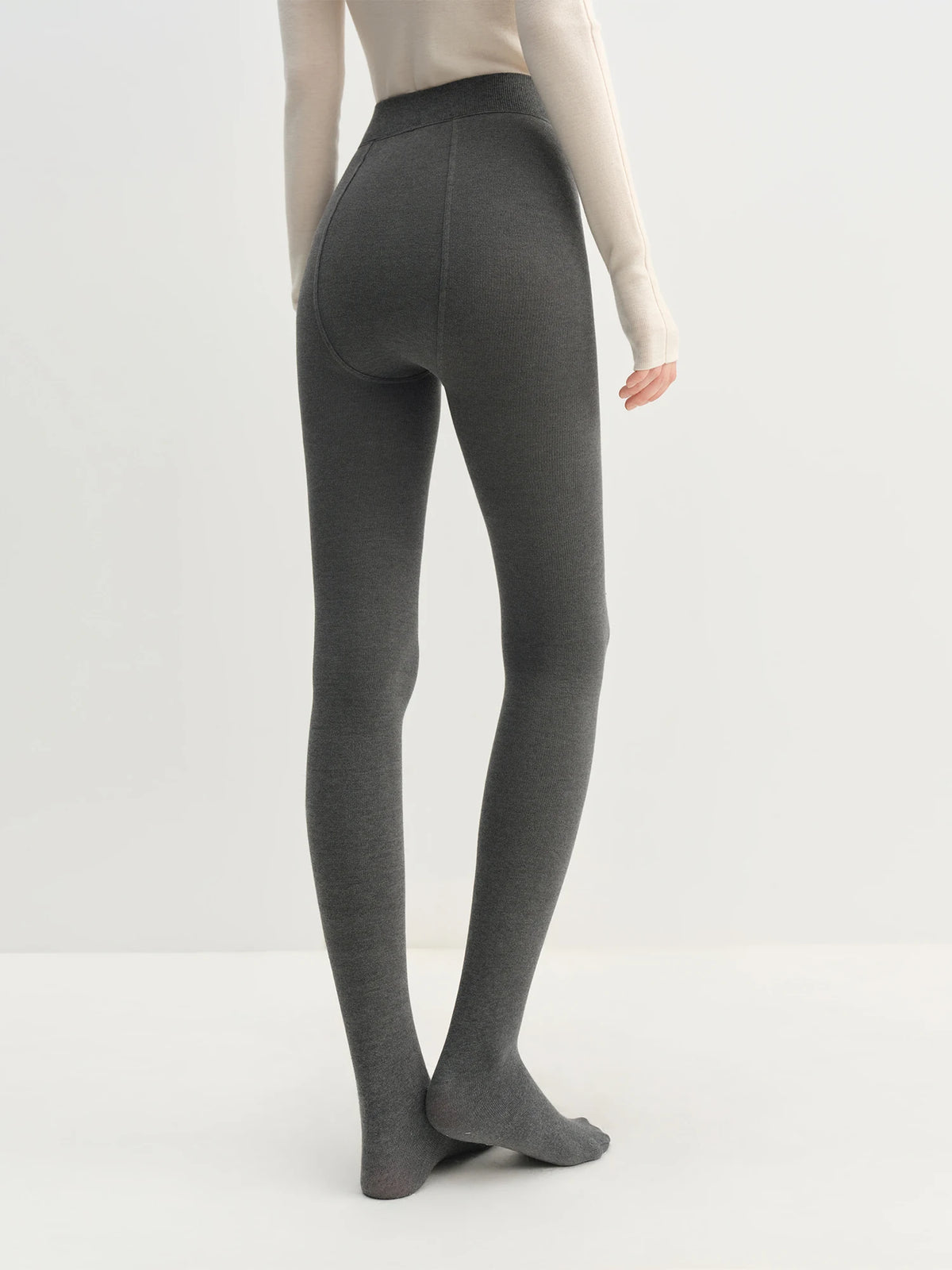 Women's Thermal Compression Leggings – Seamless Slim Fit, Mid-Calf
