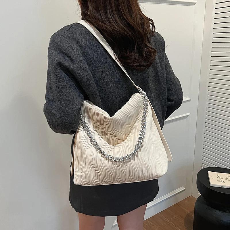 Women Shoulder Bags Leather Wave Pattern Thick Silver Chain Handle Snap Purses