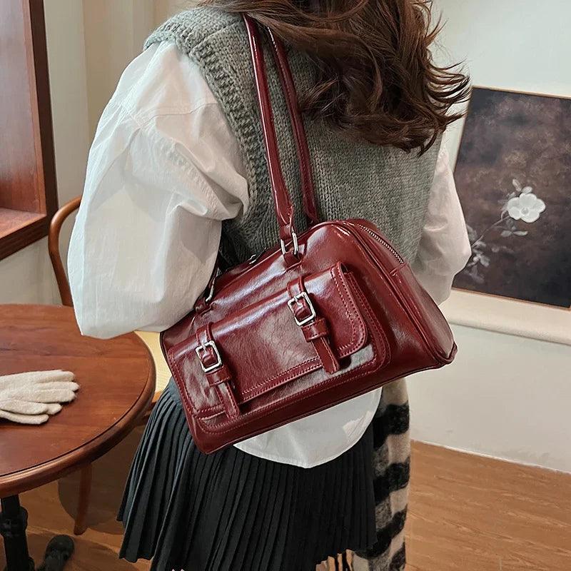 Small Retro Leather Tote Bags Women Zipper Outer Belt Flap Big Pocket Shoulder Bags