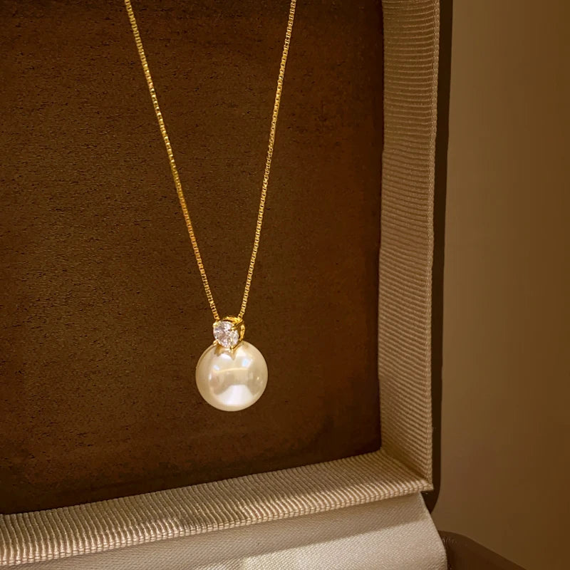 Women's Gold-Tone Simulated Pearl Pendant Necklace