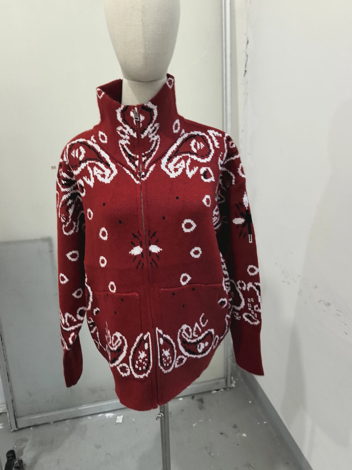 Casual Knit Printed Sweater Women Autumn Winter Loose Stand Collar Long Sleeve Button Knitwear Female 2026 Chic Lady Cardigan