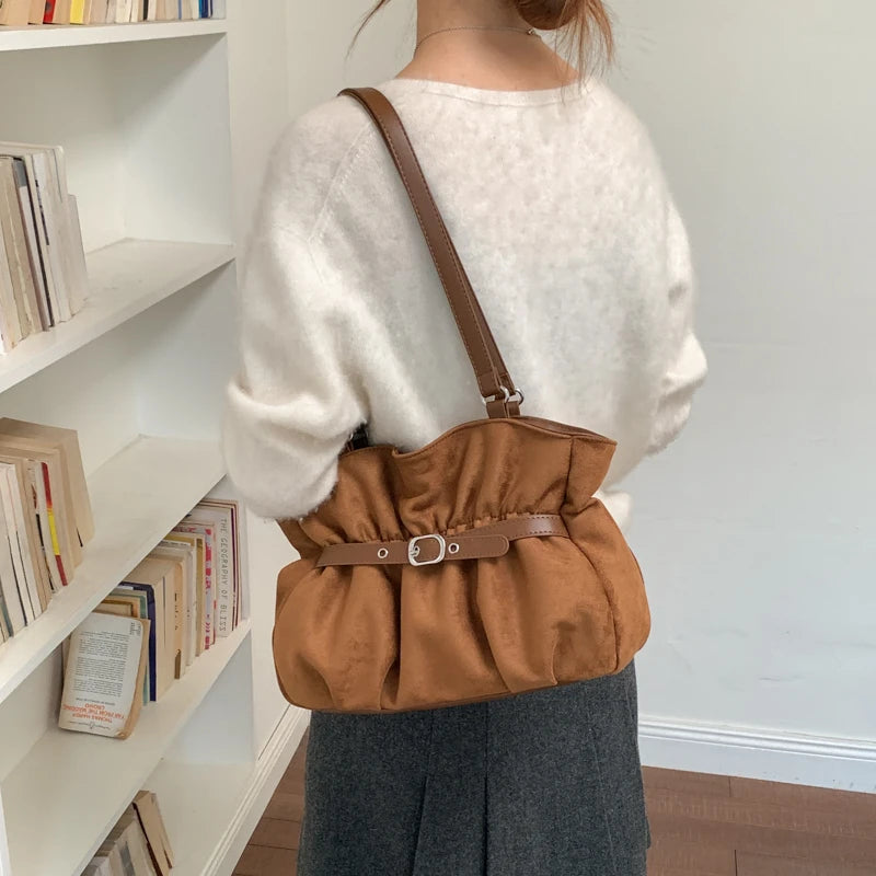 Women's Shoulder Bag Vintage Ruched PU Leather Zipper Tote Bag with Phone Pocket & Charm