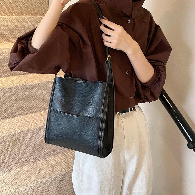 Retro Leather Shoulder Bags Women Snap With Interior Purse Outer Pocket Handbag