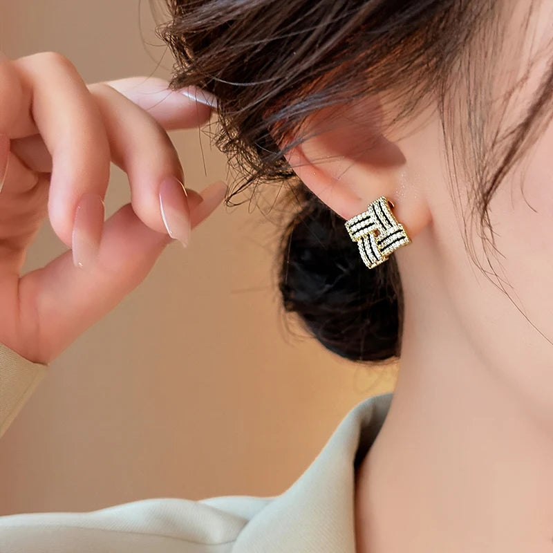 Women's Geometric Cubic Zirconia Stud Earrings