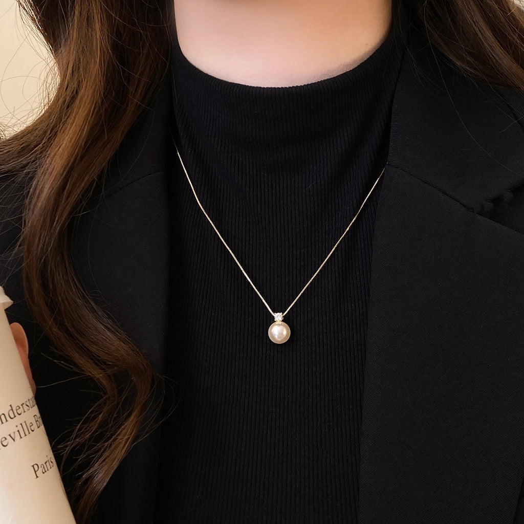 Women's Gold-Tone Simulated Pearl Pendant Necklace