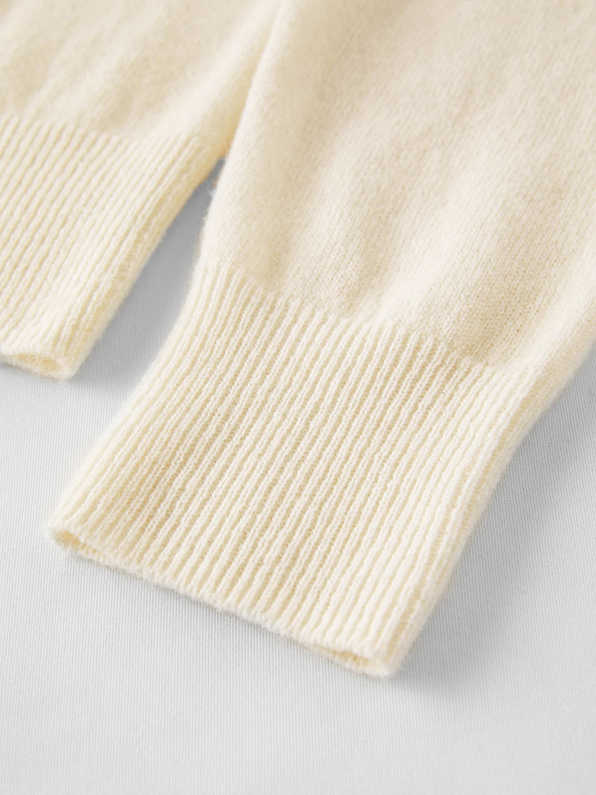 Women's Sweater 100% Wool Crew-Neck Pullover Regular Fit Full-Sleeve Soft Warm Knit Casual Office Winter