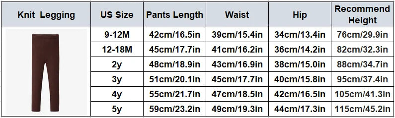 Tabela de tamanhos para leggings tricotadas castanhas, medidas em cm e polegadas, tamanhos US 9-12M a 5 anos.