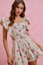 SO ME Floral Denim Overall mit Taillenausschnitten, Rüschen und eckigem Ausschnitt, kurzer Jumpsuit