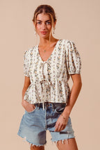 SO ME Floral Top V-Neck Front Bow Tied Rufle Short Balloon Sleeve Blouse