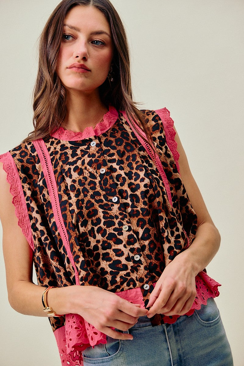 SO ME Sleeveless Blouse Leopard Pink Floral Lace Trim Button Pleated Top