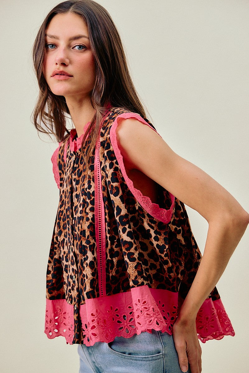 SO ME Sleeveless Blouse Leopard Pink Floral Lace Trim Button Pleated Top