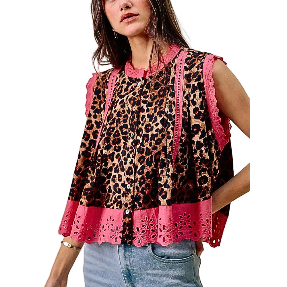SO ME Sleeveless Blouse Leopard Pink Floral Lace Trim Button Pleated Top