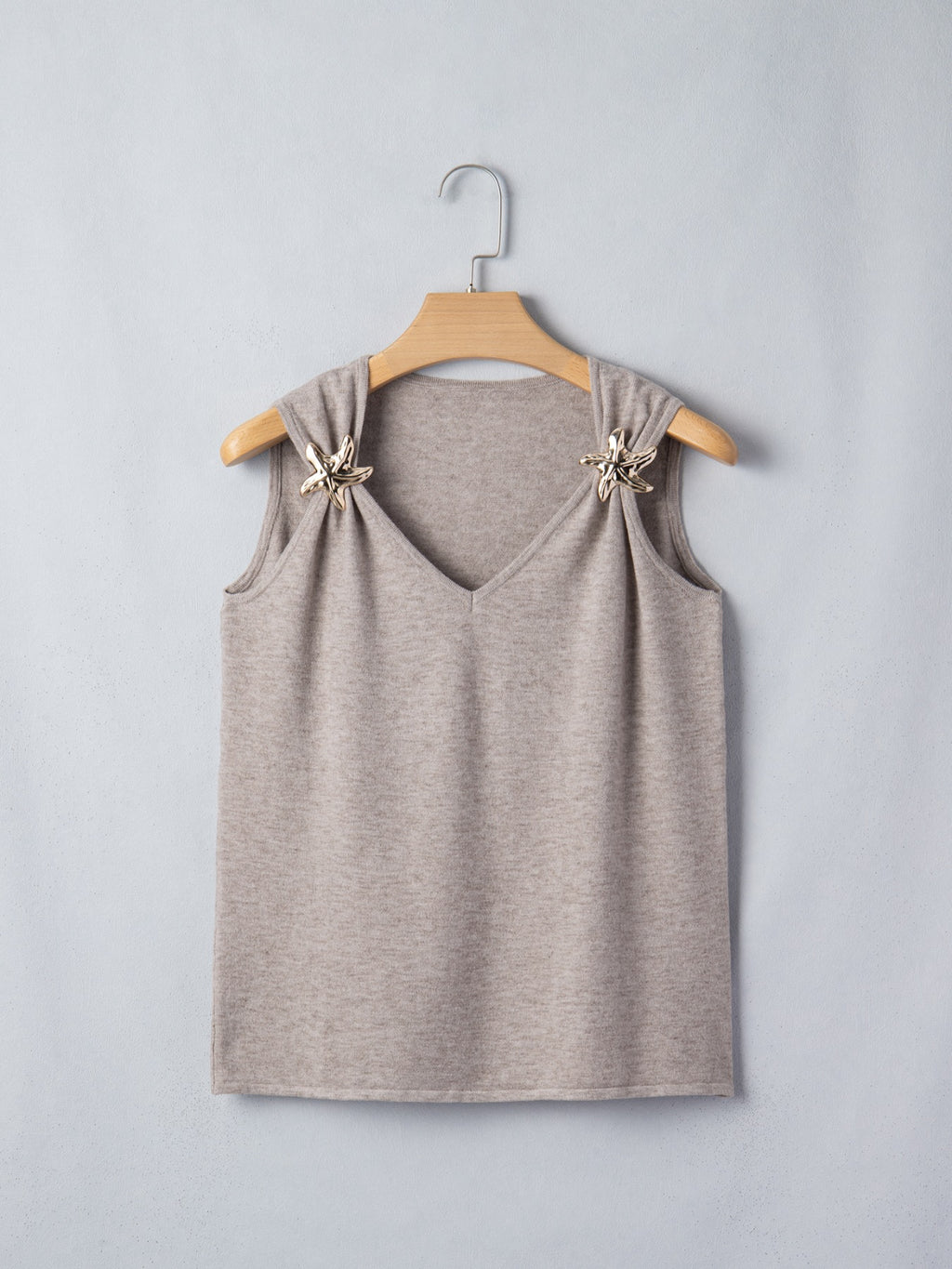 V-Neck Knit Top Sleeveless Starfish Metal Mocha Women's Lightwight Blouse