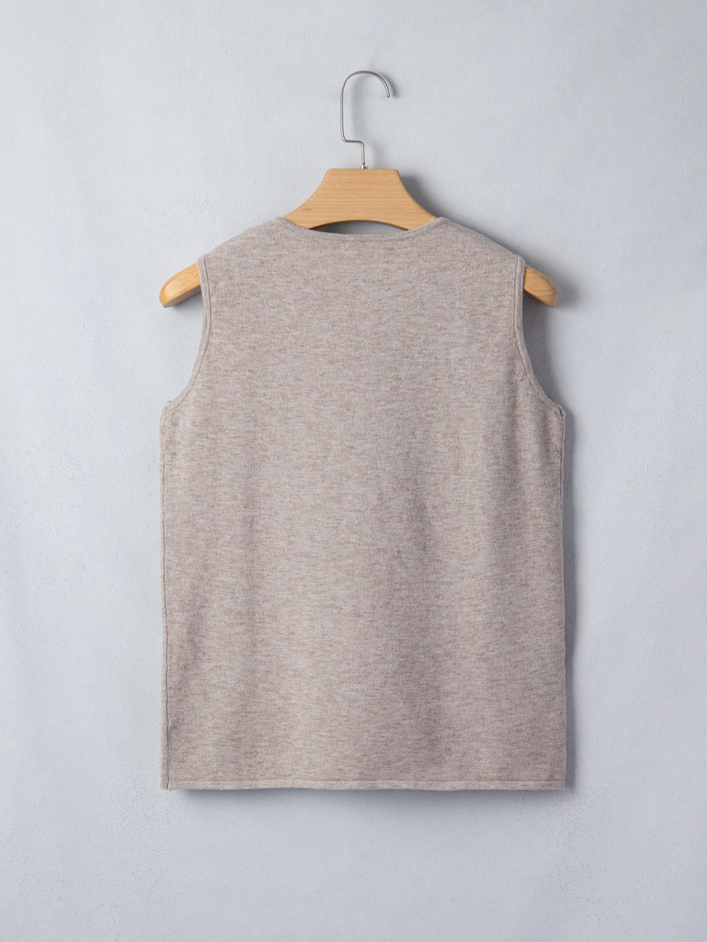 V-Neck Knit Top Sleeveless Starfish Metal Mocha Women's Lightwight Blouse