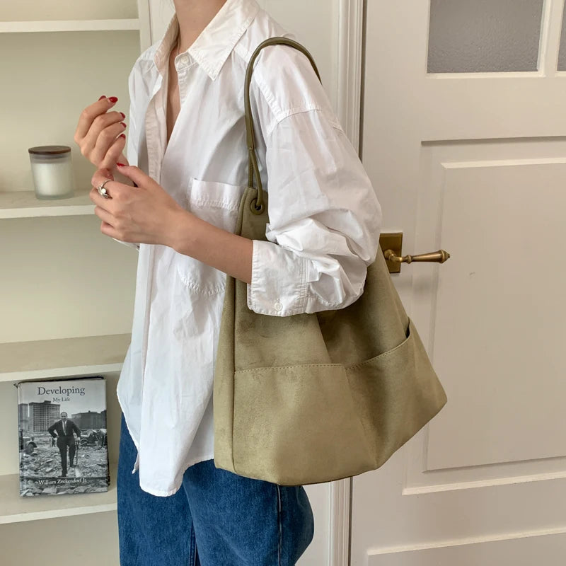 Women's Hobo Bag Vintage Large-Capacity Soft Faux-Suede Hasp Shoulder Bag with Phone Pocket