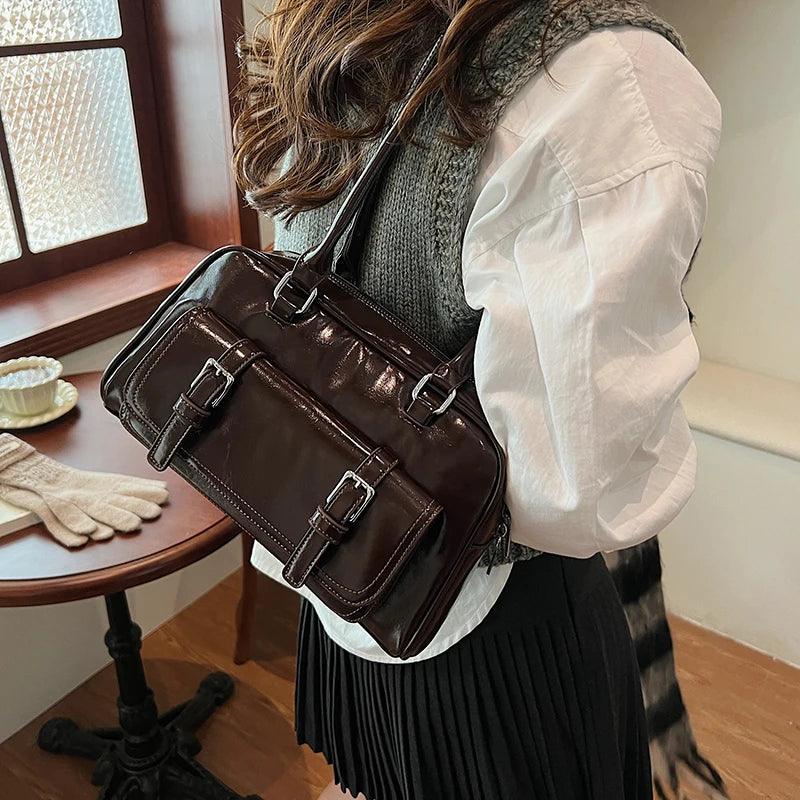 Small Retro Leather Tote Bags Women Zipper Outer Belt Flap Big Pocket Shoulder Bags