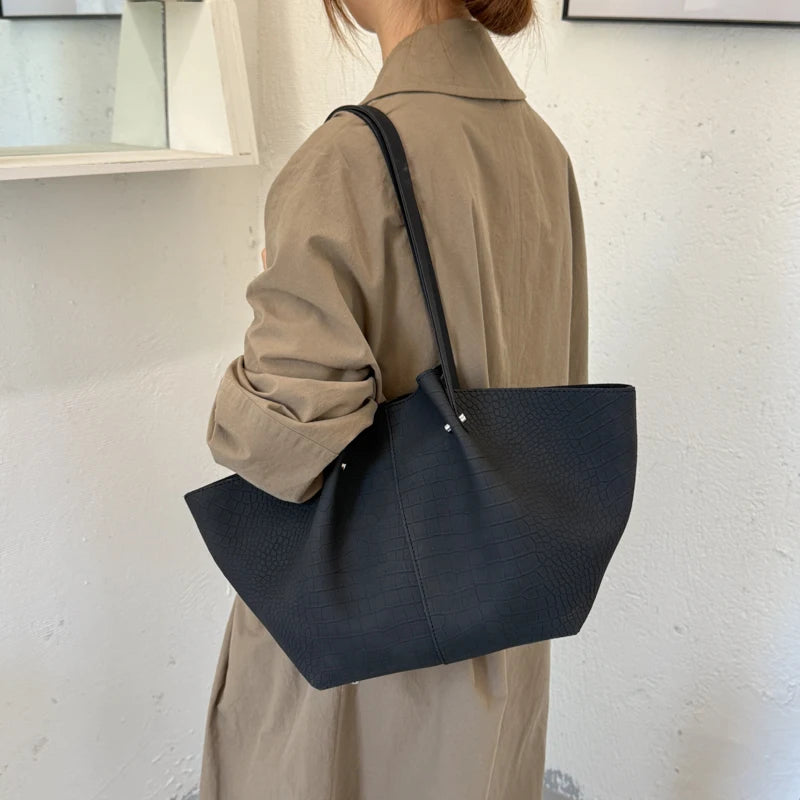 Women's Tote Bag Vintage Large-Capacity Soft PU Leather Hasp Shoulder Bag with Phone Pocket