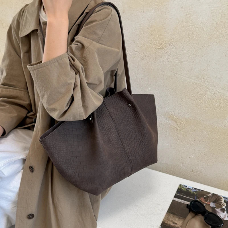 Women's Tote Bag Vintage Large-Capacity Soft PU Leather Hasp Shoulder Bag with Phone Pocket