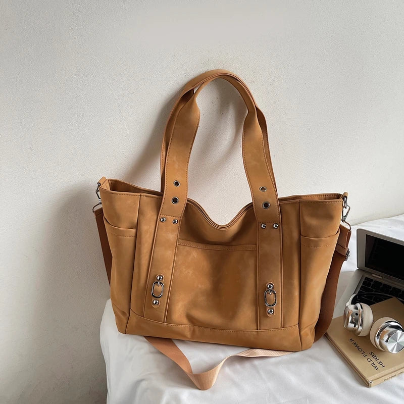 Women's Large Capacity PU Leather Crossbody Bag – Casual Punk Style Shoulder Handbag