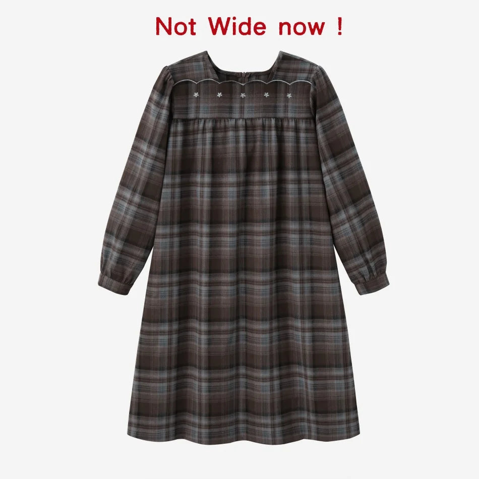 Braun kariertes Familientraktat-Kleid & Geschwister-Outfits mit Stickerei