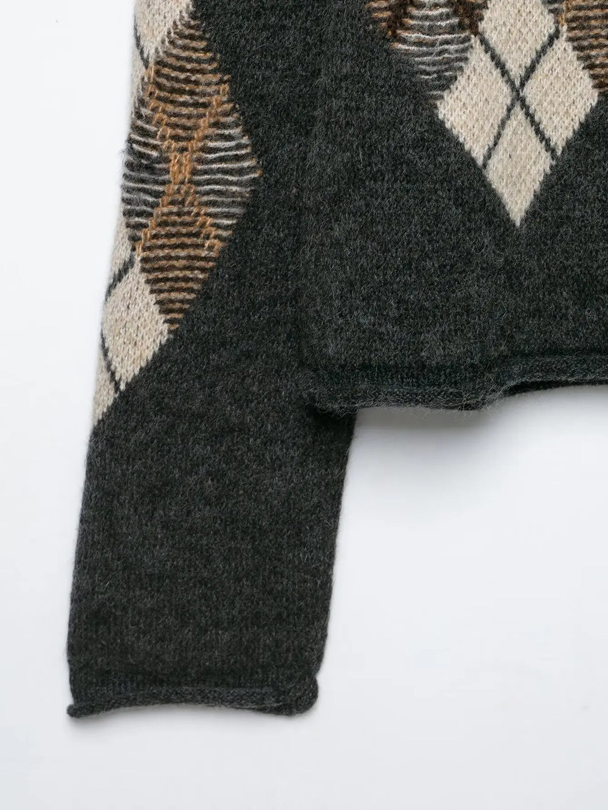 Women's Diamond Argyle Knit Button-Front Cardigan Casual Fashion Sweater