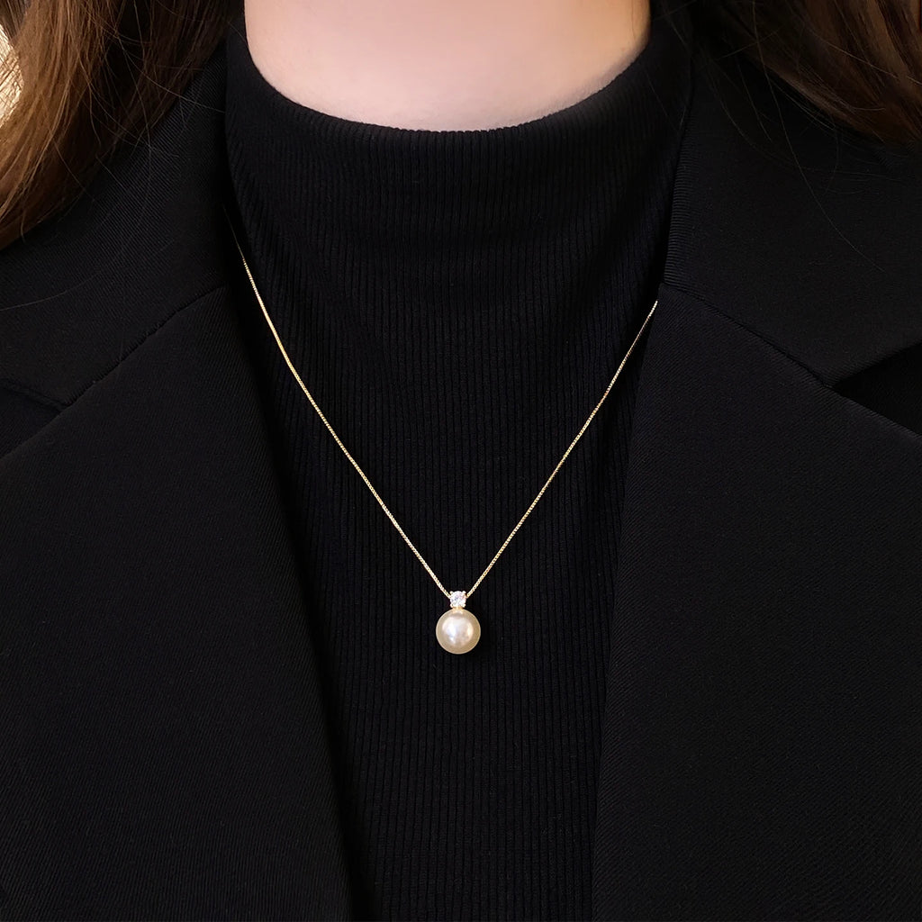 Women's Gold-Tone Simulated Pearl Pendant Necklace