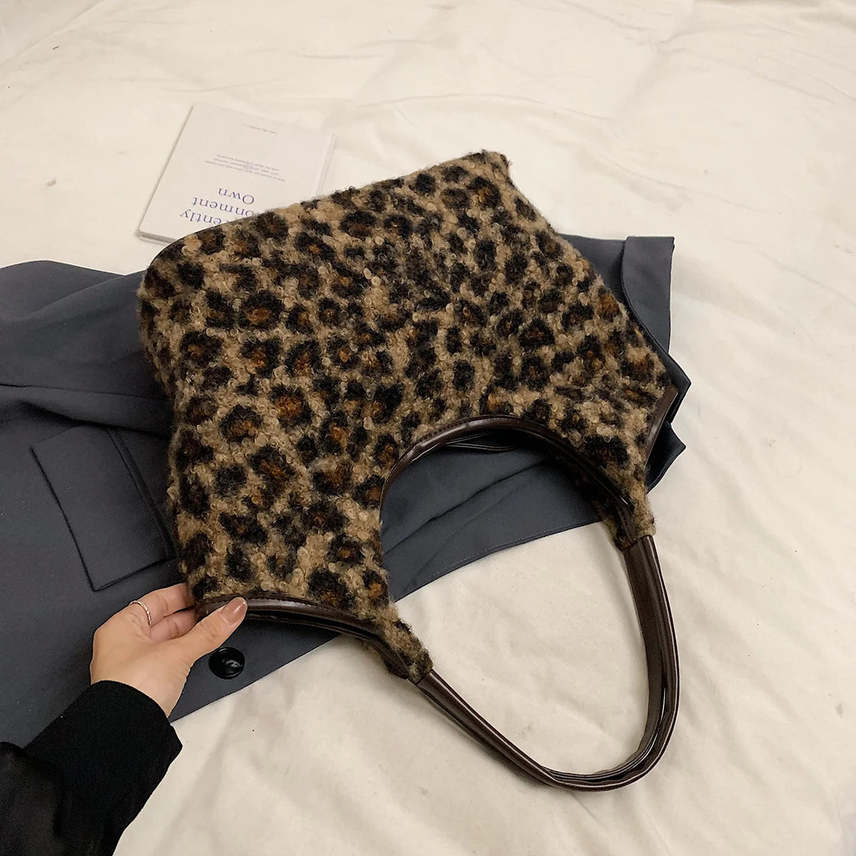 Large Leopard Shoulder Bags Women Curly Fur Soft Fabric Snap Tote Handbags