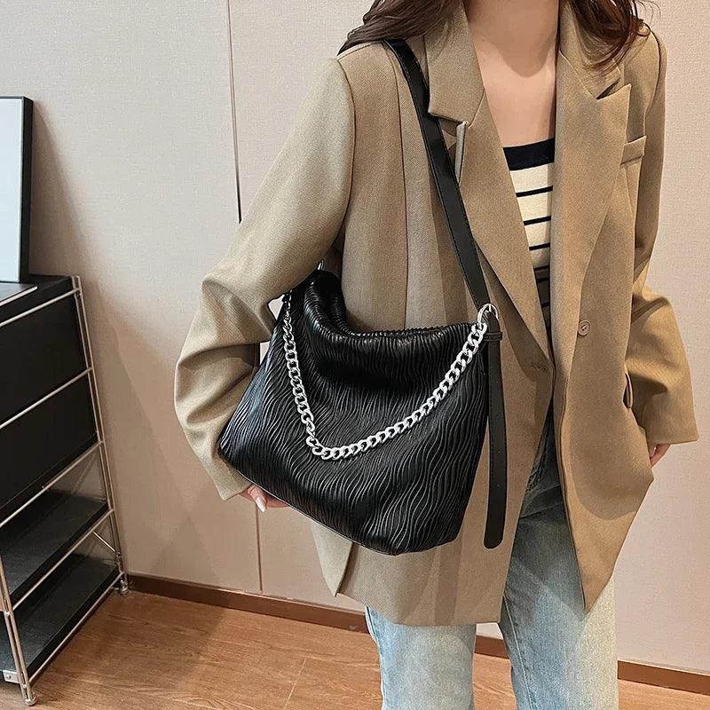 Women Shoulder Bags Leather Wave Pattern Thick Silver Chain Handle Snap Purses