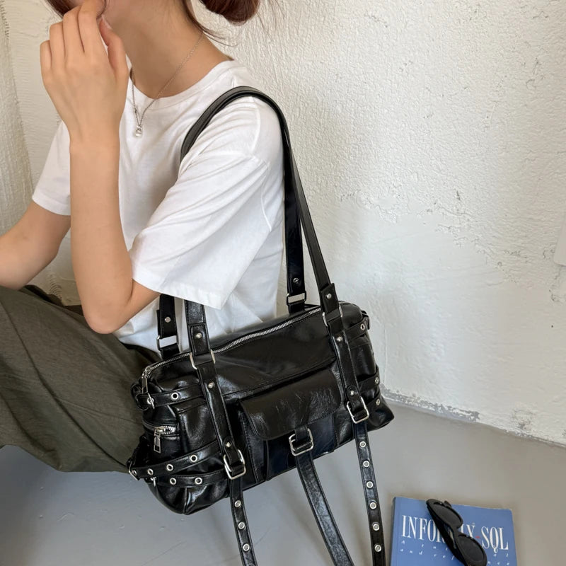 Women's PU Leather Baguette Crossbody Bag Street Style, Zipper Closure
